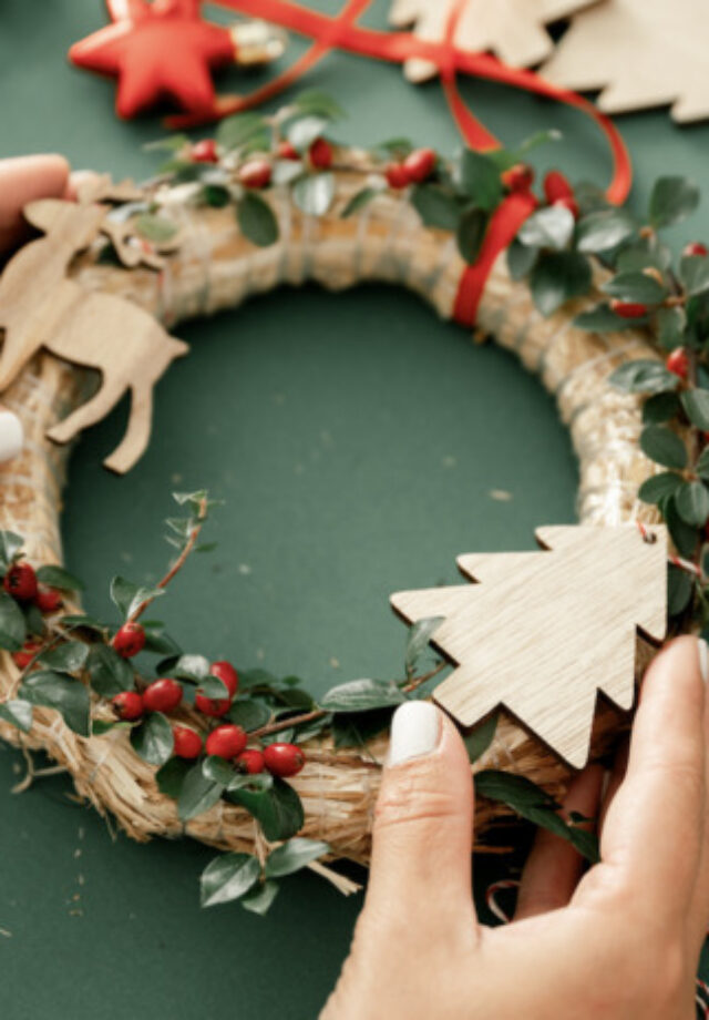 Création de couronnes de Noël
